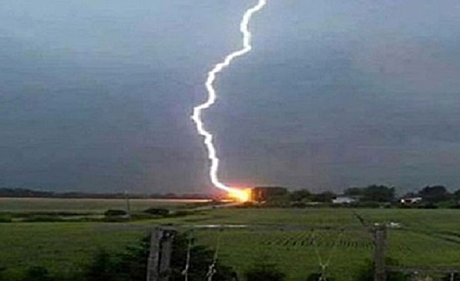 শ্যামনগরে বজ্রপাতে মৎস্য চাষীর মৃত্যু