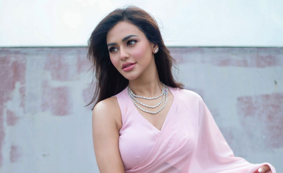 ‘মহাবিশ্ব দেখছে, আমি ছেড়ে দিলাম’