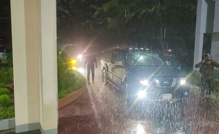 নাহিদ-হাসনাতরা এখন খুলনায়