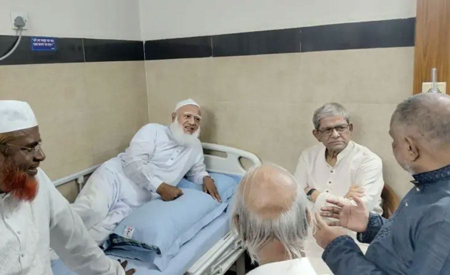জামায়াতের আমিরকে দেখতে হাসপাতালে মির্জা ফখরুল
