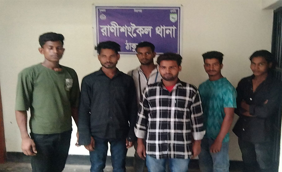 রাণীশংকৈল সীমান্তে  ৬ বাংলাদেশীকে ফেরত দিয়েছে বিএসএফ