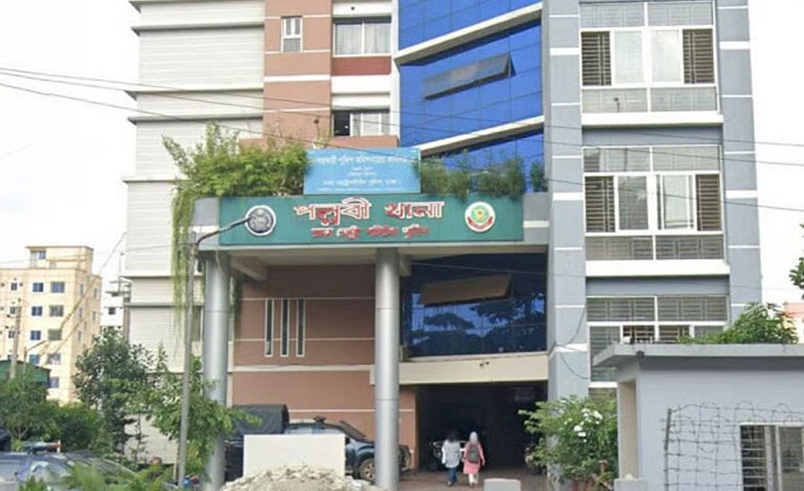 মিরপুরে ডাকাতি: সাবেক সেনা কর্মকর্তা ও করপোরালসহ আটক ৪ জন