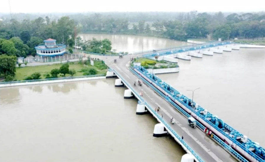 তিস্তার পানি বেড়ে তলিয়েছে ফসলের ক্ষেত, বন্যার আশঙ্কা