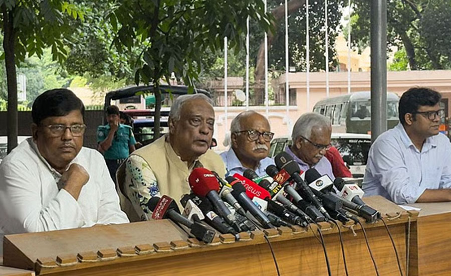 চার-পাঁচ দিনের মধ্যে নির্বাচনের তারিখ ঘোষণা করবেন প্রধান উপদেষ্টা: মোস্তফা জামাল