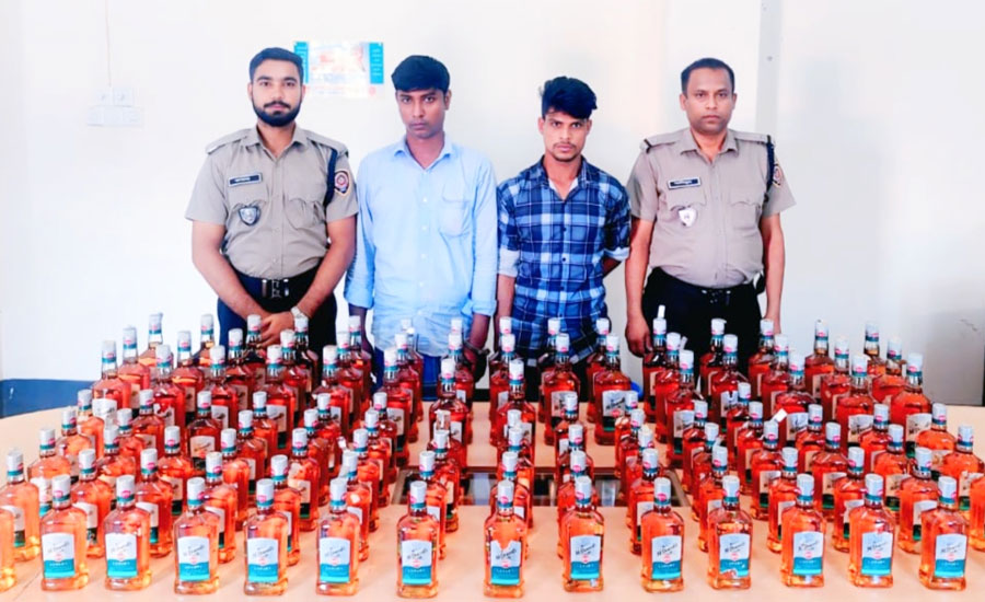 নেত্রকোণায় মাদক বিরোধী অভিযানে ১০৯ বোতল ভারতীয় মদসহ আটক ২