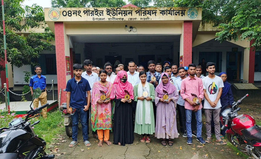 রাণীনগরে কৃতী শিক্ষার্থীদের সংবর্ধনা প্রদান