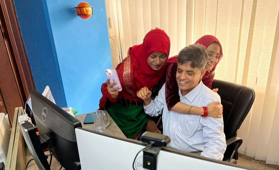 হাসিনার পালিয়ে যাওয়ার ব্রেকিং নিউজের গল্প শোনালেন শফিকুল আলম