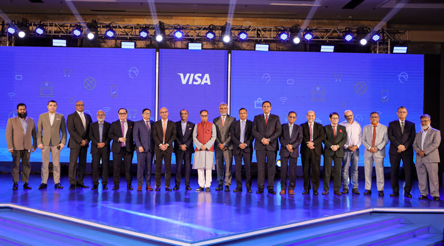 দেশের ডিজিটাল অর্থনীতিতে ভূমিকায় ১৭টি প্রতিষ্ঠানকে ভিসা’র পুরস্কার