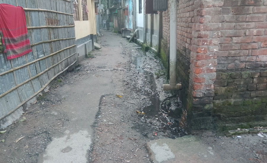 কুড়িগ্রাম পৌরসভার অবহেলায় হাটির পাড়ের শিশু নারিসহ প্রায় ২ হাজার মানুষ বিপদাপন্ন 