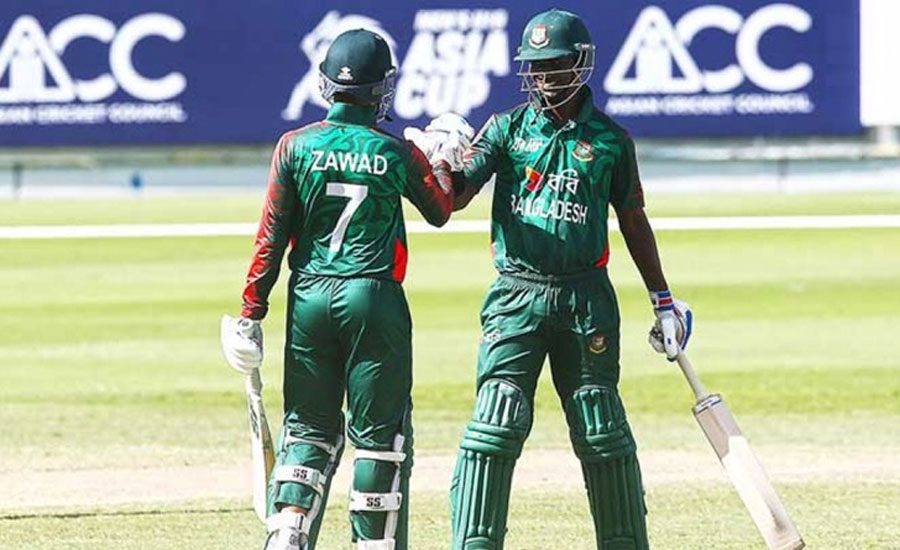 দক্ষিণ আফ্রিকাকে চ্যালেঞ্জিং লক্ষ্য দিলো বাংলাদেশ