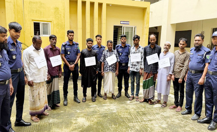 সিলেটে নৌপথে চাঁদাবাজি, সমন্বয়ক পরিচয়দানকারীসহ ৭ জন গ্রেপ্তার