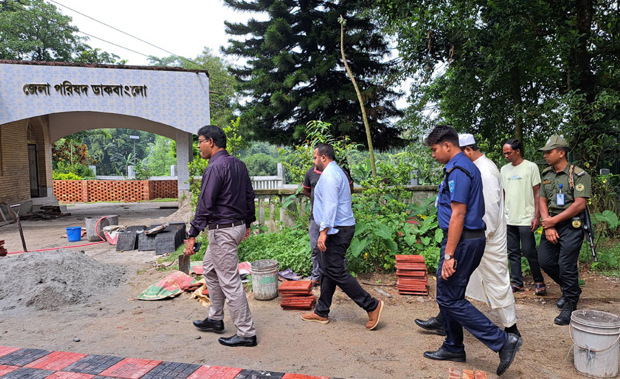 পঞ্চগড়ের তেঁতুলিয়া উপজেলা পরিদর্শন করলেন জেলা প্রশাসক সাবেত আলী 