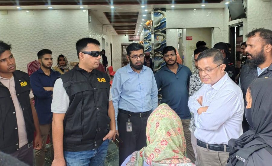 ময়মনসিংহে ক্লিনিকে র‌্যাবের অভিযান; ৭ লক্ষাধিক টাকা জরিমানা, ৮ জনের কারাদণ্ড 