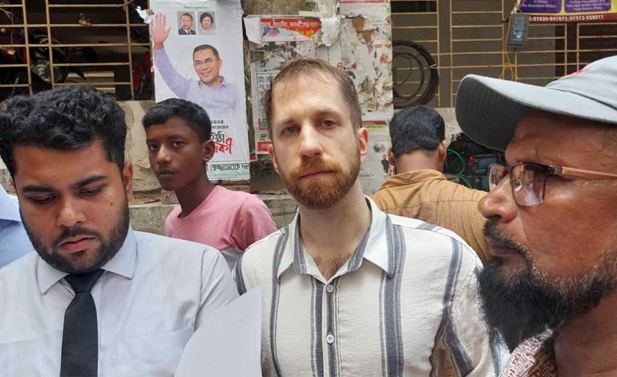 বাংলাদেশি স্ত্রীর পরিবারের বিরুদ্ধে মার্কিন স্বামীকে ‘মারধরের’ মামলায় পুনঃতদন্ত হবে