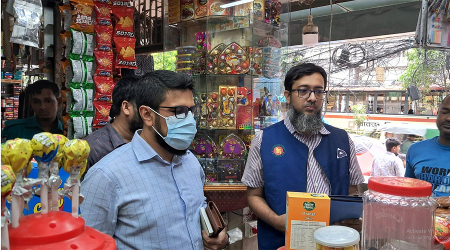 রাজশাহীর বেঙ্গল বেকারীকে বিএসটিআই’র দশ হাজার টাকা জরিমানা