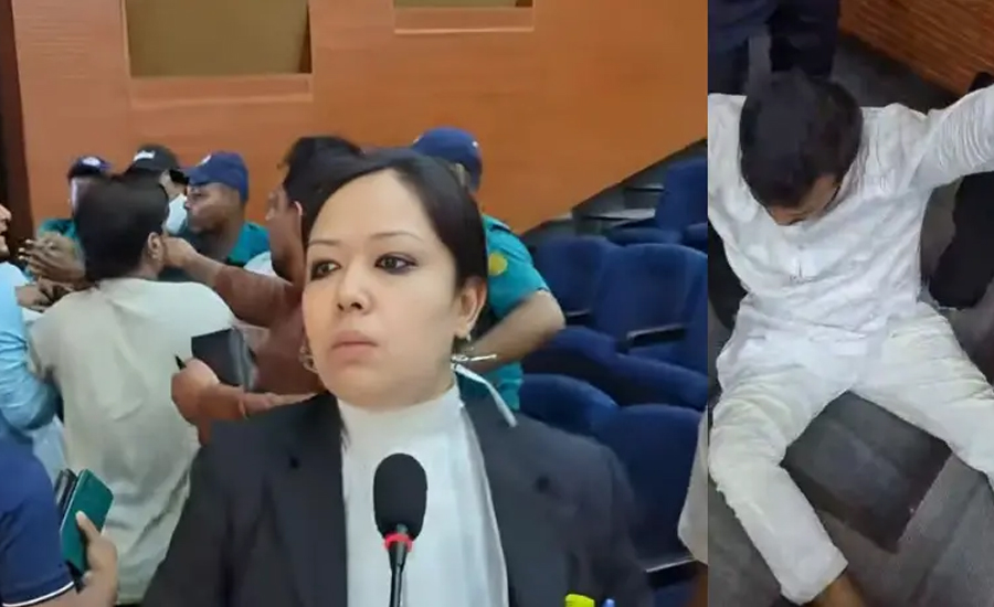 সিইসির সামনে বিএনপি-এনসিপি নেতাকর্মীদের হাতাহাতি