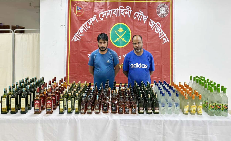 মাধবপুরে সেনা অভিযানে মাদক সহ আটক ২