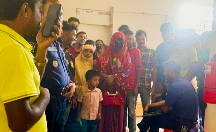 বাউফলে ডাকাতি পর পালাতে গিয়ে দুইজনকে গণপিটুনি একজনের মৃত্যু