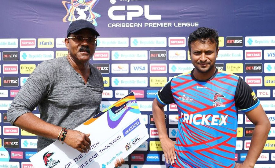 বিশ্বরেকর্ড গড়ে দলকে জেতালেন সাকিব, হলেন ম্যাচসেরাও