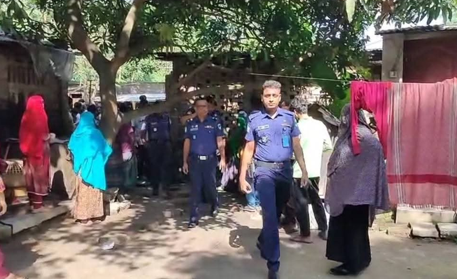 চুয়াডাঙ্গায় জমি নিয়ে বিরোধে বাবা-ছেলেকে কুপিয়ে হত্যা