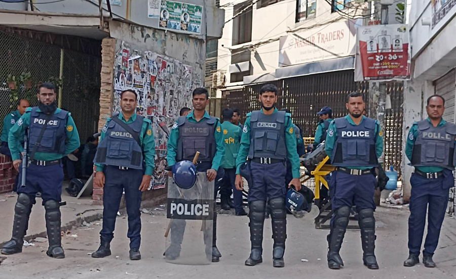 ঢাকার পুলিশকে ‘সতর্ক’ থাকার নির্দেশ!