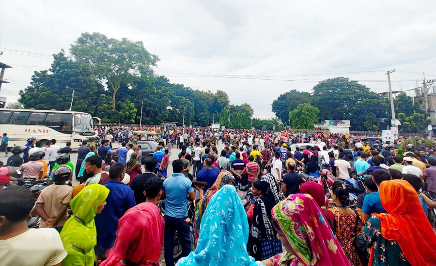 উত্তরা ইপিজেডে শ্রমিক-পুলিশ সংঘর্ষে  নিহত ১, আহত  অন্তত ৮