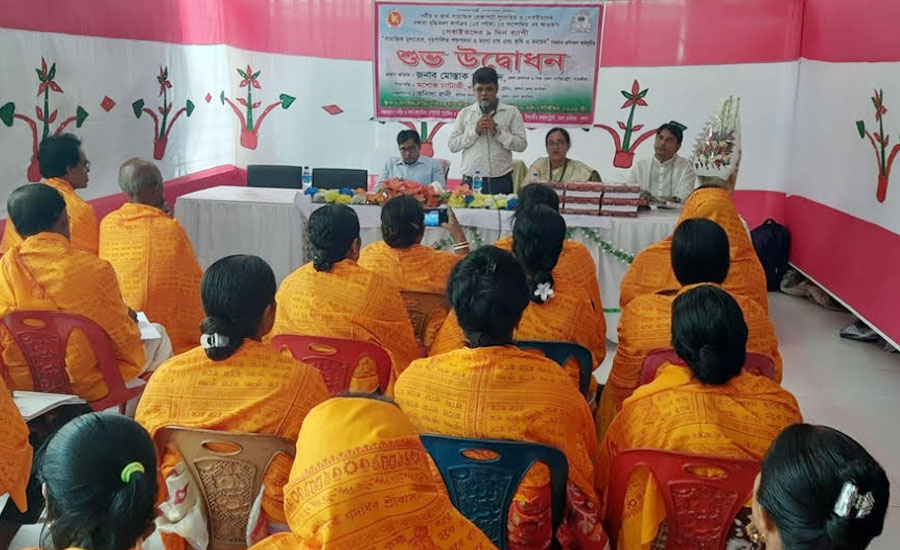 সাতক্ষীরায় সামাজিক মূল্যবোধ, কৃষি ও মৎস্য চাষ বিষয়ক প্রশিক্ষণ