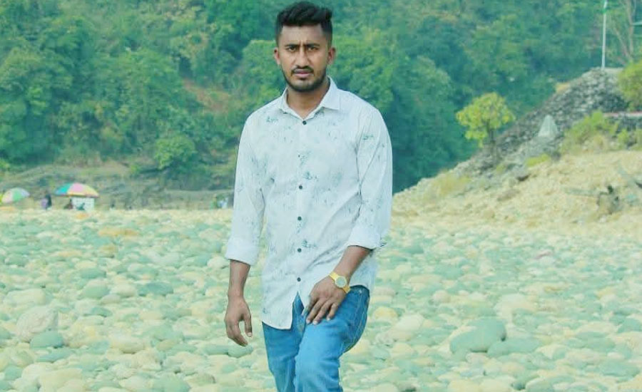 কক্সবাজার সৈকতের ঝাউবাগানে ঝুলন্ত অবস্থায় মিলল সাংবাদিকের মরদেহ