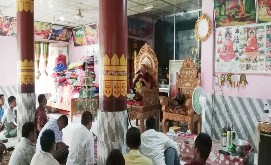 রুমায় বৌদ্ধ ধর্মাবলম্বীদের ধর্মীয় ভাবগাম্ভীর্যে মধু পূর্ণিমা উদযাপন
