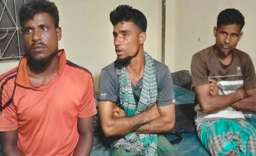 সুন্দরবনে বিনা পাশে প্রবেশ করায় তিন জেলে আটক