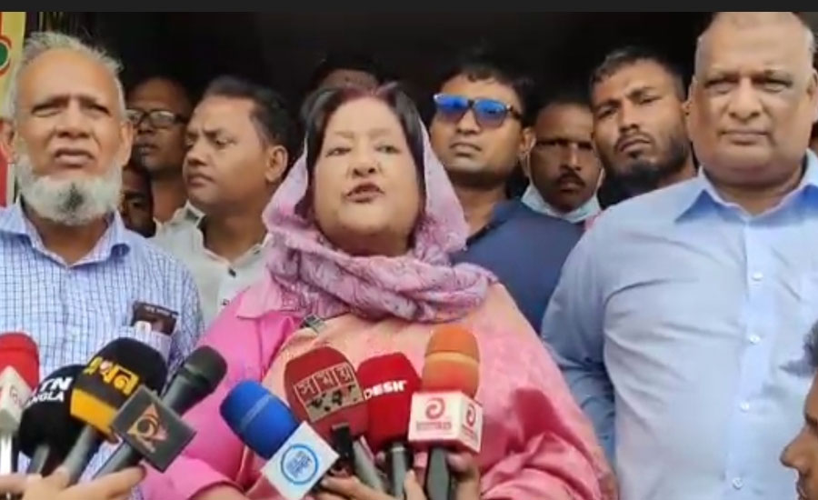 ১/১১ স্টাইলে ডাকসু-জাকসু নির্বাচন হচ্ছে চাঁপাইনবাবগঞ্জ জনসভায় অ্যাডভোকেট পাপিয়া