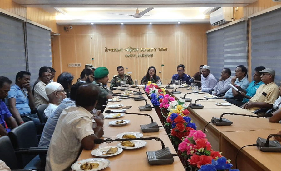 তাড়াশে শারদীয় দূর্গা পূজা উপলক্ষে প্রস্তুতিমূলক সভা অনুষ্ঠিত