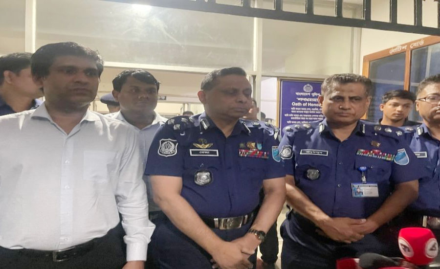 ফ্যাসিস্টদের গ্রেফতারের নির্দেশ দিয়েছি: ডিআইজি রেজাউল