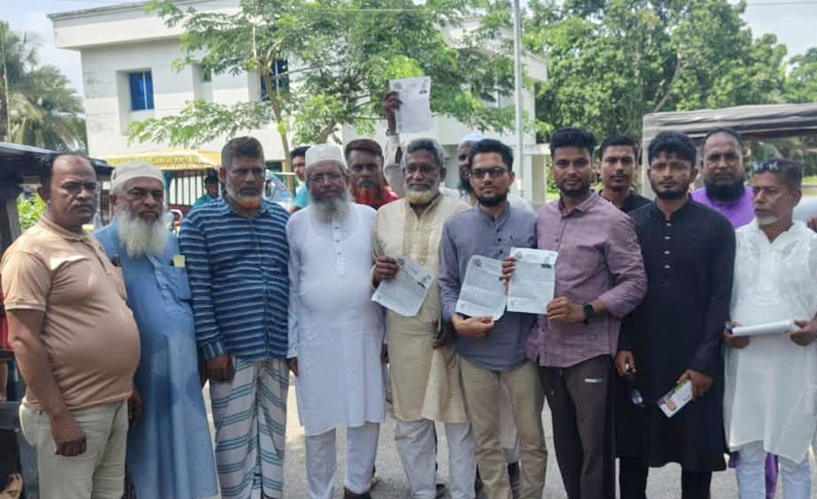 টুঙ্গিপাড়ায় ধানের শীষে ভোট চেয়ে বিএনপির লিফলেট বিতরণ শুরু