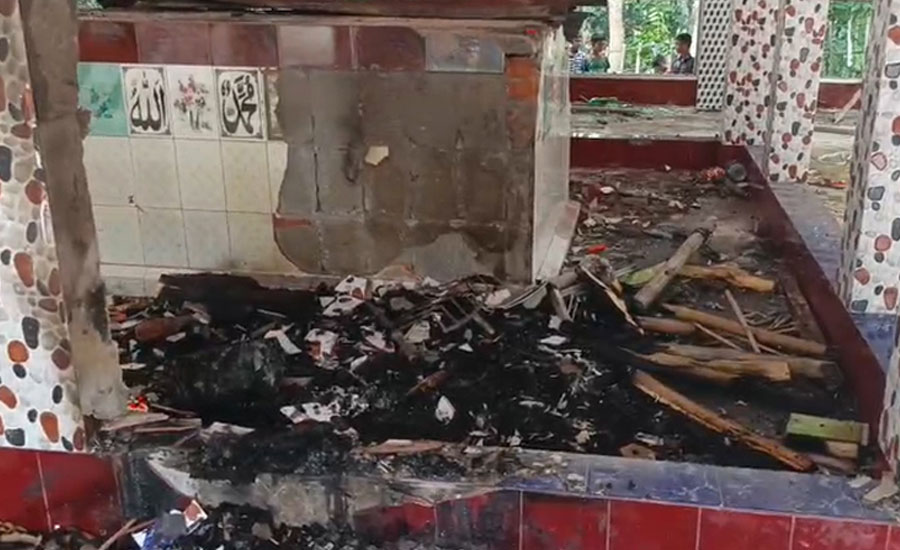 মাইকে ঘোষণা দিয়ে ৪ মাজারে হামলা-ভাঙচুর, অগ্নিসংযোগ