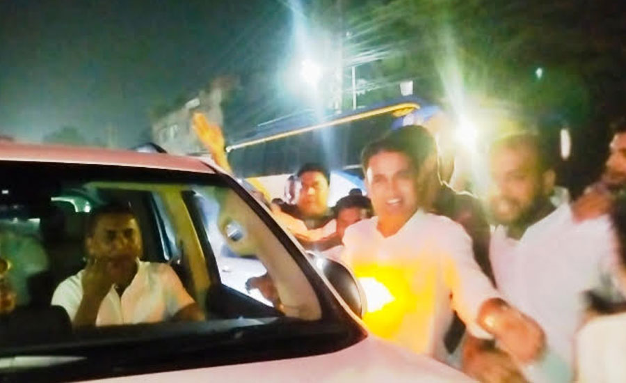 যুবদলের কেন্দ্রীয় সাধারণ সম্পাদক  বরিশালে আগমন নেতা কর্মীদের আনন্দ উল্লাস