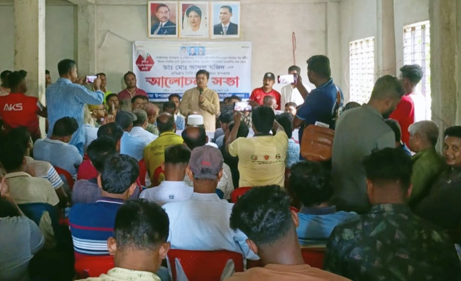 পাইকগাছায় বিএনপি'র এমপি প্রার্থী ডাঃ মজিদের বিভিন্ন মন্ডপে সিসি ক্যামেরা প্রদান 