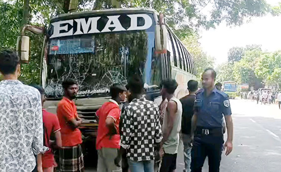 গোপালগঞ্জে বাস-ইজিবাইক সংঘর্ষে নারীসহ নিহত ৪