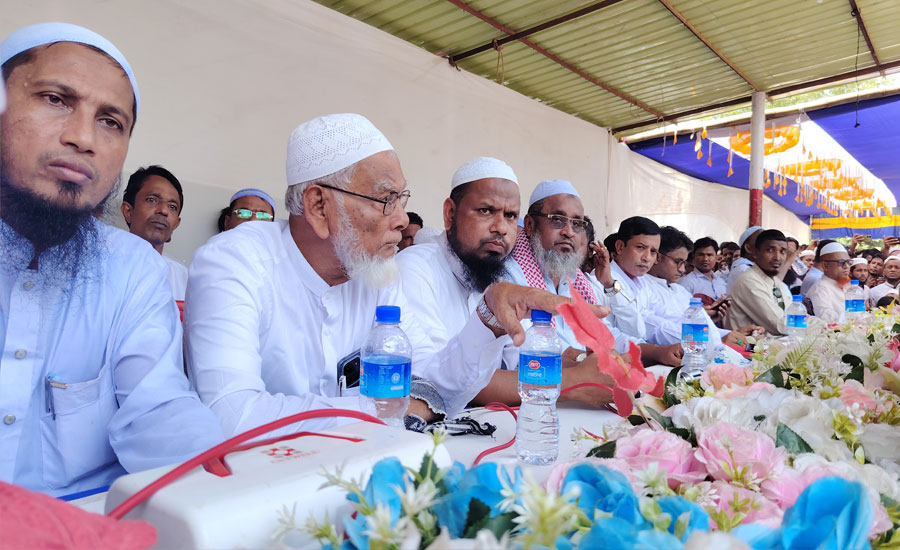 উচ্চপর্যায়ের সম্মেলনকে সামনে রেখে প্রত্যাবাসনের রোডম্যাপ চেয়ে রোহিঙ্গাদের সমাবেশ