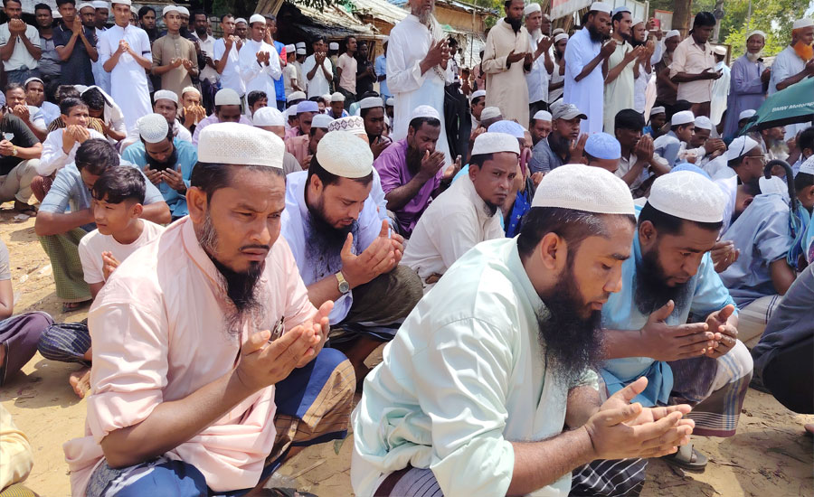 উচ্চপর্যায়ের সম্মেলনকে সামনে রেখে প্রত্যাবাসনের রোডম্যাপ চেয়ে রোহিঙ্গাদের সমাবেশ