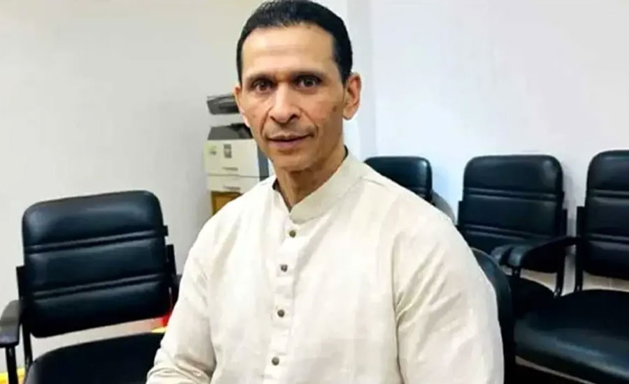 সোহেল তাজকে দেশ ছাড়তে বাধা, বিমানবন্দরে আসলে কী ঘটেছিল?