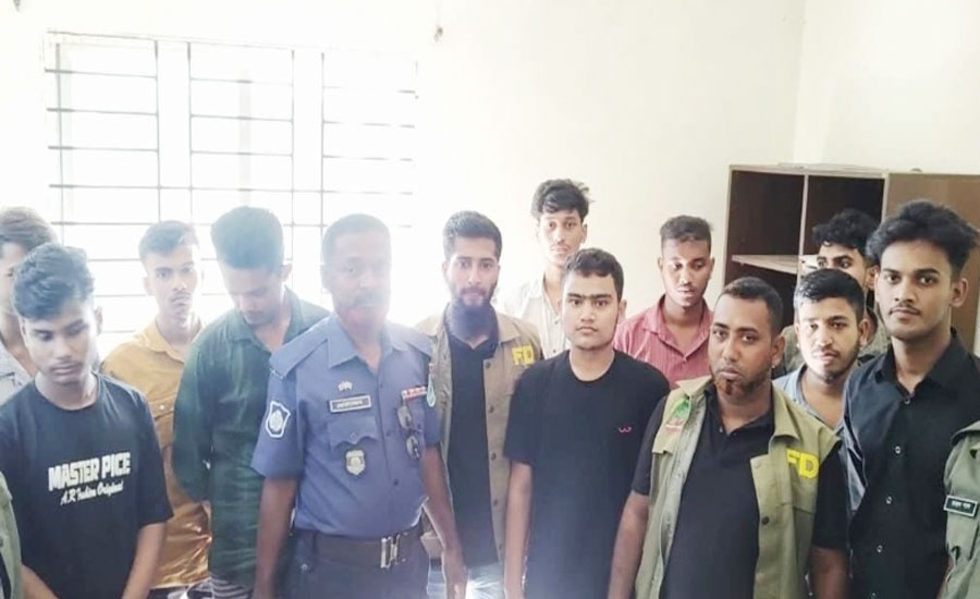 গাজীপুর সাফারি পার্কে গভীর রাতে অনুপ্রবেশ : আটক ১১যুবক
