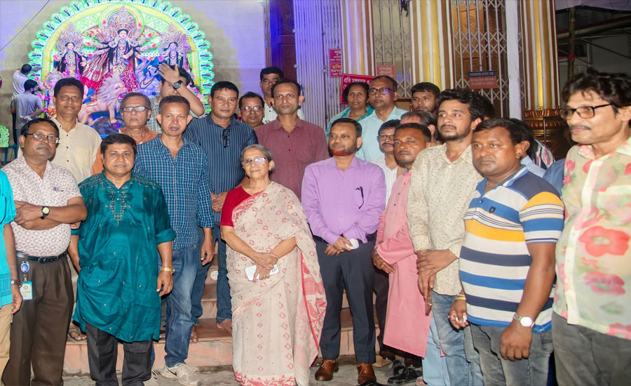 ময়মনসিংহের পূজামণ্ডপ পরিদর্শন করেন মৎস্য ও প্রাণিসম্পদ উপদেষ্টা ফরিদা আক্তার