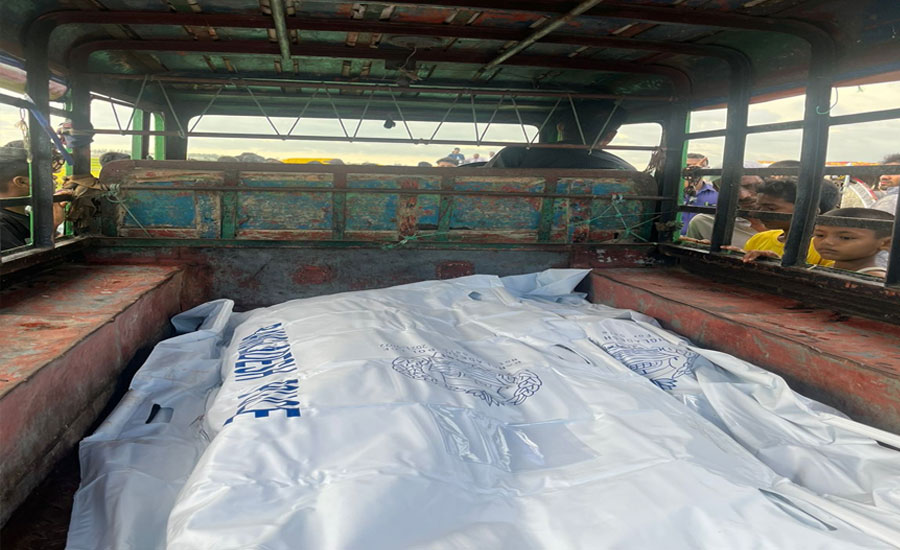 টেকনাফে কাভার্ড ভ্যানকে মোটরসাইকেলের ধাক্কা, নিহত ২