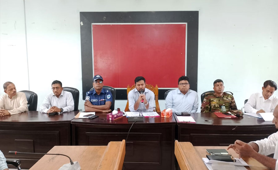 দুর্গাপূজা উপলক্ষে হাটহাজারী উপজেলা প্রশাসনের বিশেষ সভা : গুজব প্রতিরোধের আহবান