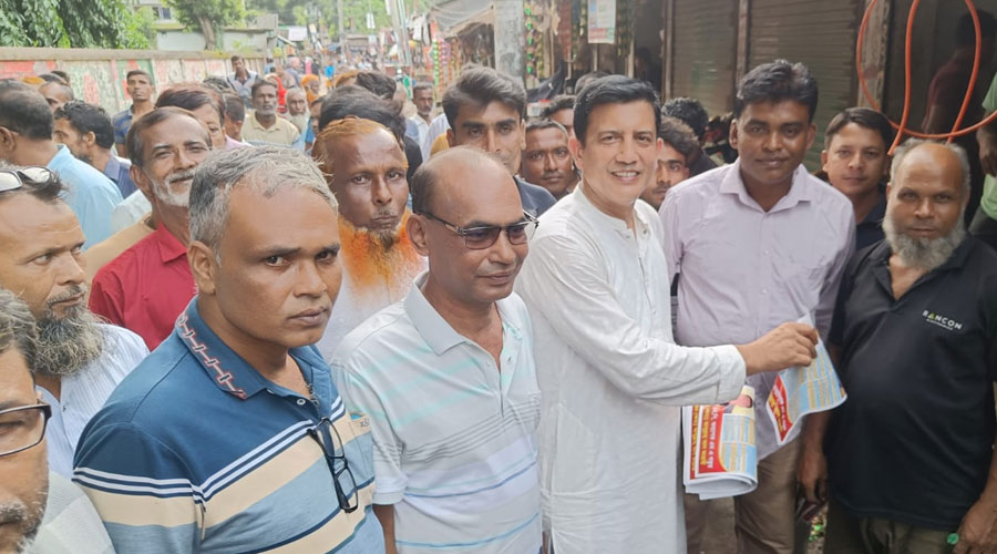 বাগমারায় ধানের শীষের মনোনয়ন প্রত্যাশী মেজর আব্দুল্লাহ আল ফারাবীর গণসংযোগ 