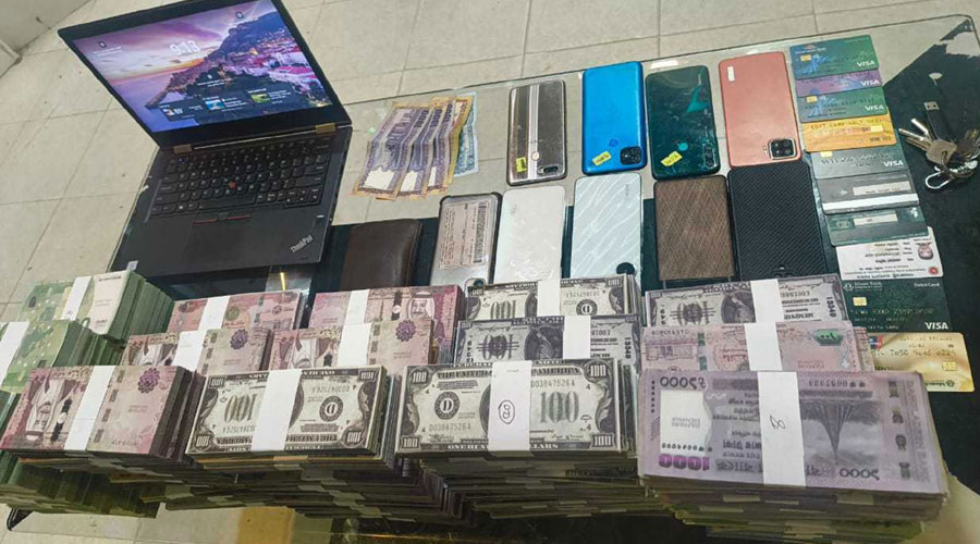 চট্টগ্রামে ২০ কোটি টাকার জাল নোট উদ্ধার, বিক্রি হতো দারাজে!