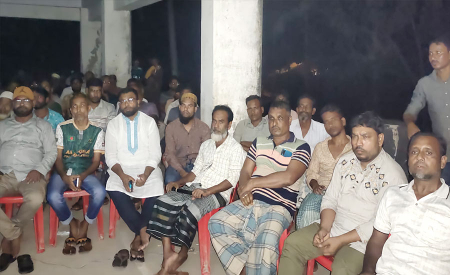 পিরোজপুরে তারেক রহমানের বিবিসি বাংলায় দেওয়া সাক্ষাৎকারের উন্মুক্ত গণপ্রদর্শনী