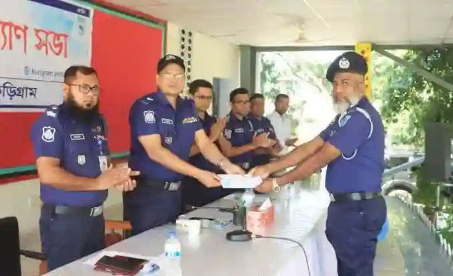 কুড়িগ্রাম জেলার শ্রেষ্ঠ অফিসার ইনচার্জ উলিপুর থানার ওসি জিল্লুর রহমান ‎