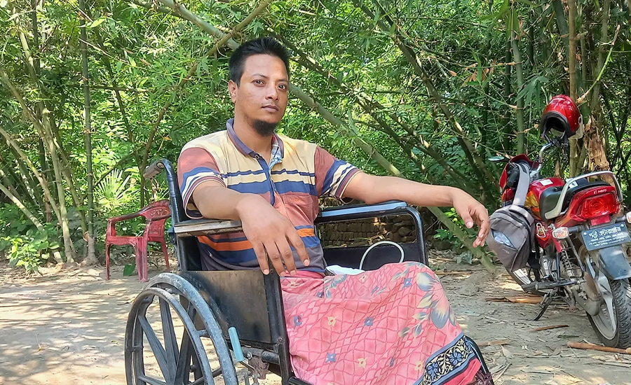 আসল বন্দুককে খেলনা ভেবে গুলি, পঙ্গু হলেন প্রবাসী